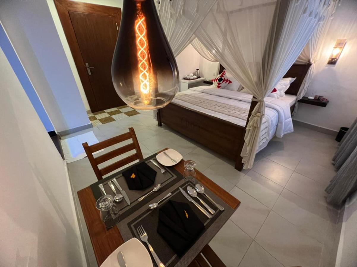 Beverly Villa Dehiwala-Mount Lavinia Exterior photo